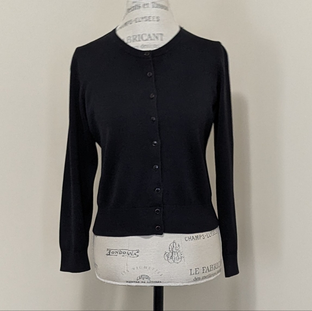 Banana Republic button up cardigan sweater